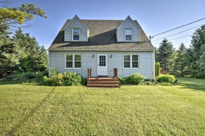 Family-Friendly Fish Creek Cape House with Fire Pit